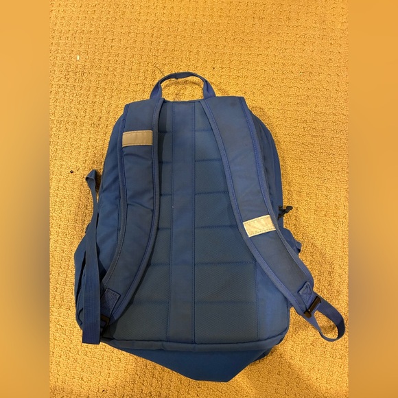 Embark Backpack - Picture 3 of 8